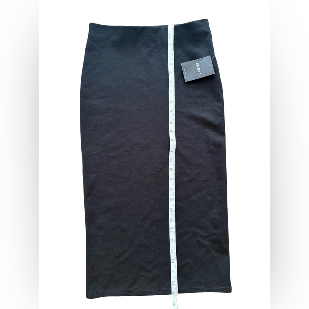 Forever 21 Classic Black Pencil Skirt - Picture 2 of 4